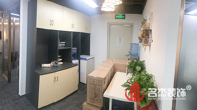 茶水间羞羞视频网站入口完工照.jpg