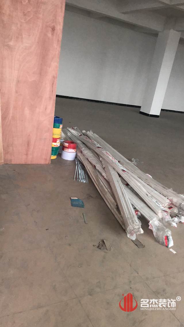 办公室羞羞视频网站入口施工照.jpg