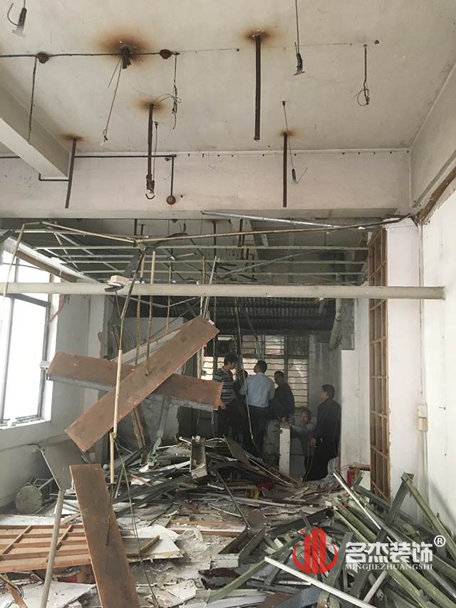 办公室羞羞视频网站入口设计开工现场.jpg