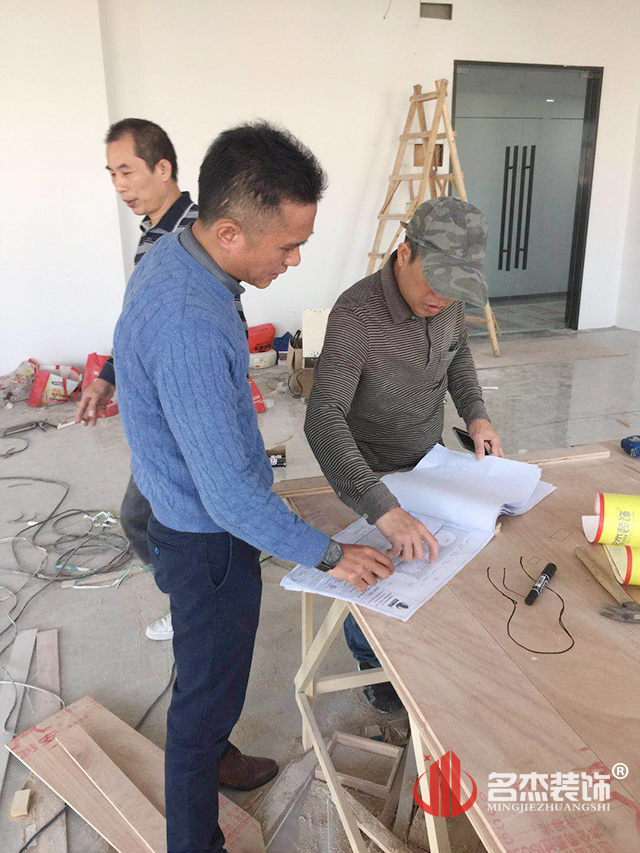 办公室羞羞视频网站入口设计施工照.jpg