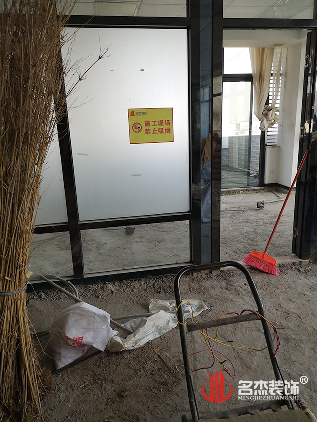 办公室羞羞视频网站入口现场施工照.jpg