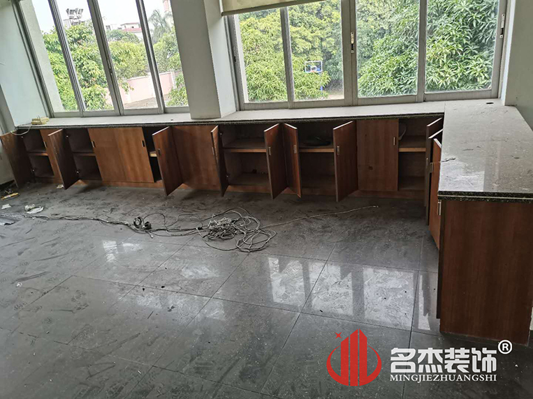 办公室羞羞视频网站入口