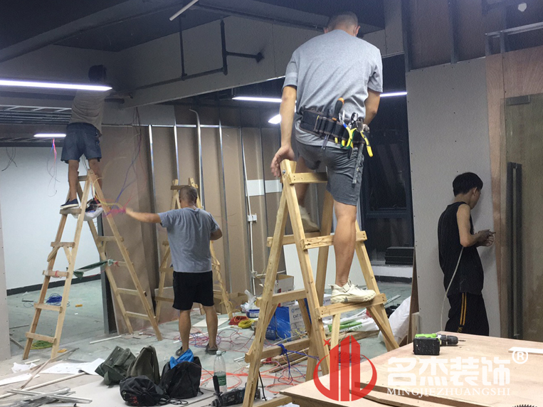 办公室羞羞视频网站入口