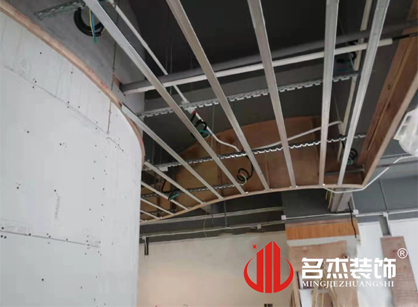 巡工地日记，鉴丰香精香料办公室羞羞视频网站入口项目紧张进行中