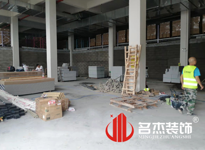 巡工地日记，颜朵化妆品科技办公室羞羞视频网站入口项目紧张进行中